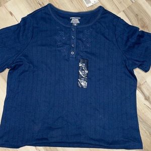 Women’s plus basic editions top size 1X